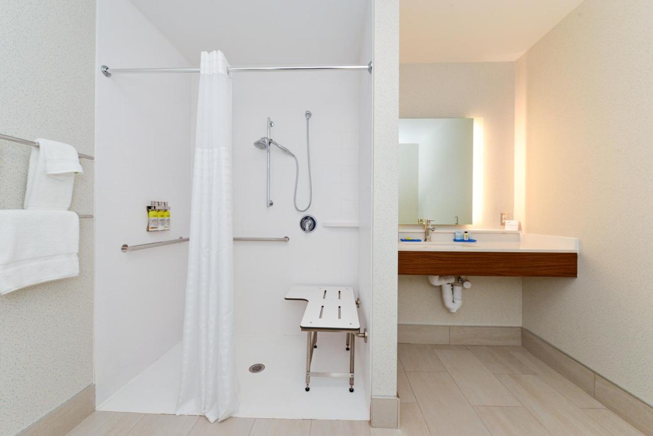 Holiday Inn Express & Suites - Elko By Ihg Bagian luar foto