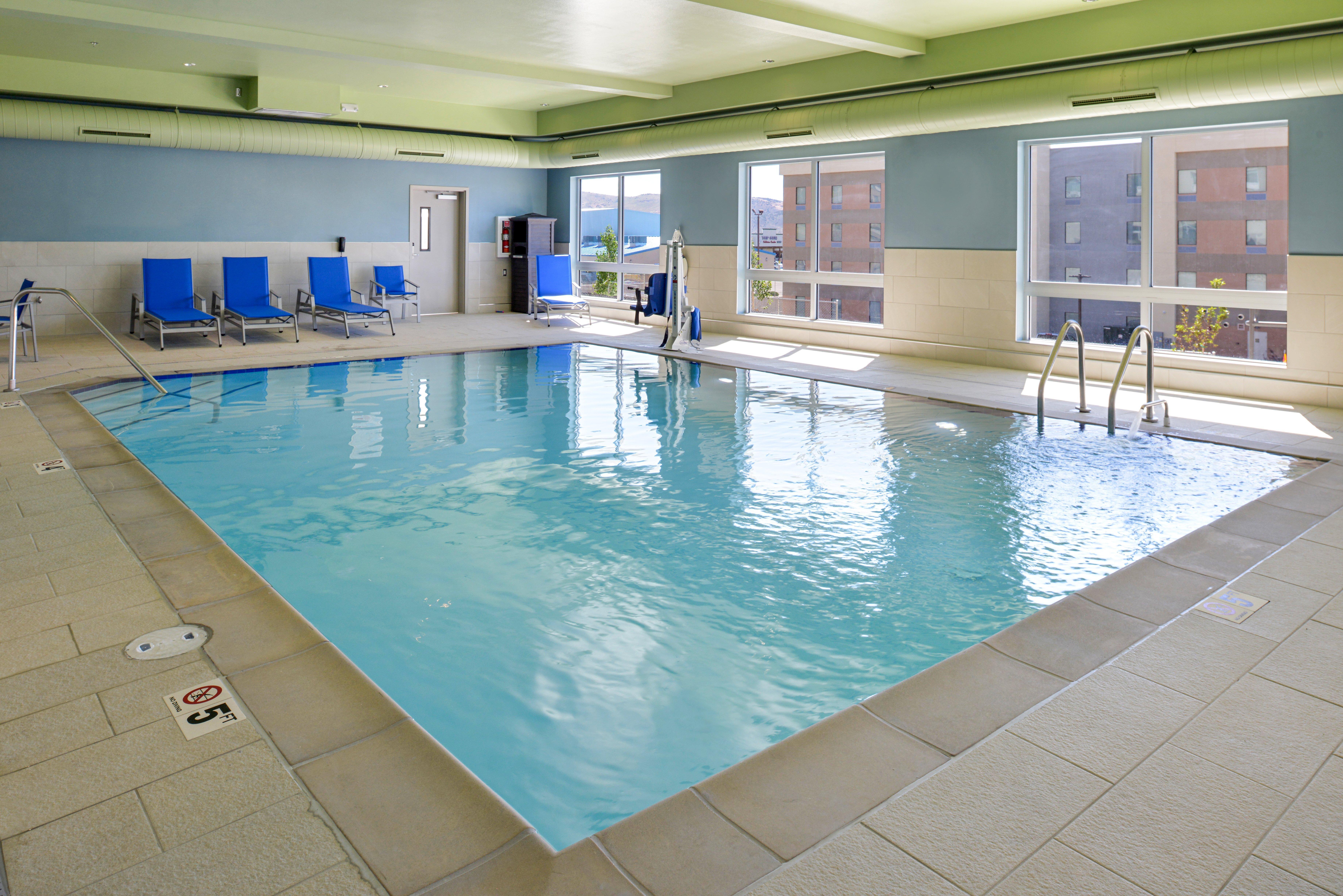 Holiday Inn Express & Suites - Elko By Ihg Bagian luar foto