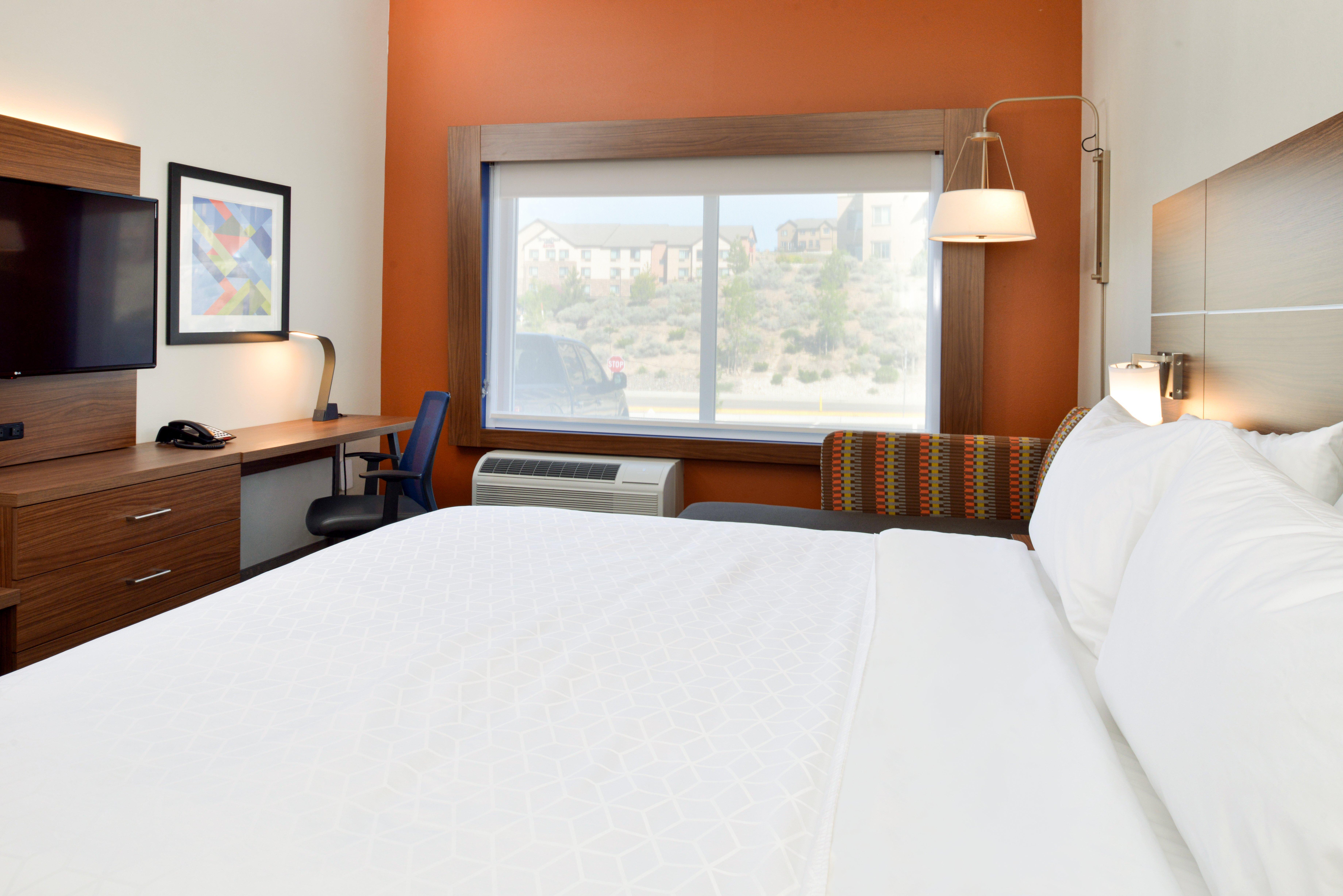 Holiday Inn Express & Suites - Elko By Ihg Bagian luar foto