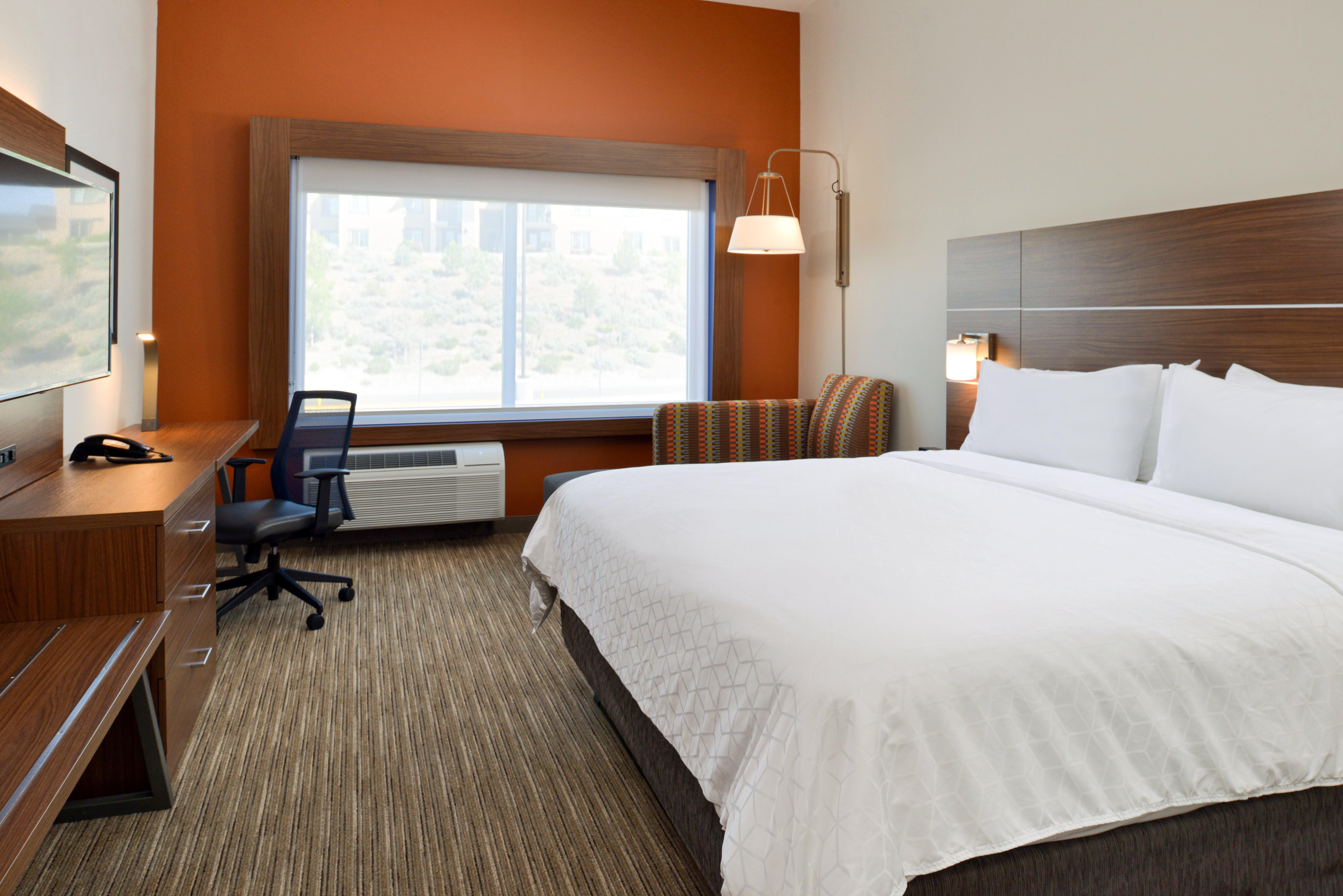 Holiday Inn Express & Suites - Elko By Ihg Bagian luar foto