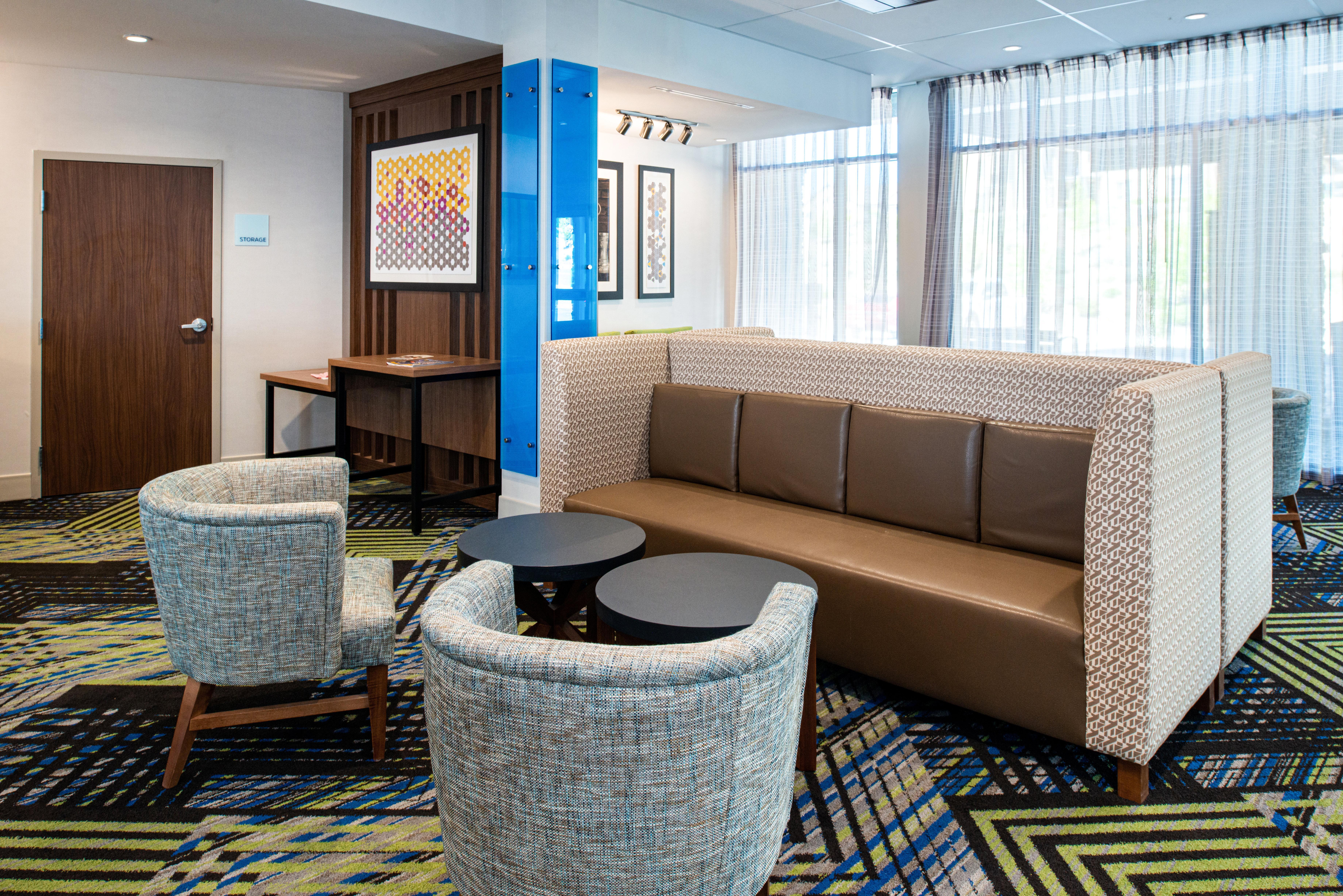 Holiday Inn Express & Suites - Elko By Ihg Bagian luar foto